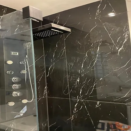 Maisonette In With Terrace